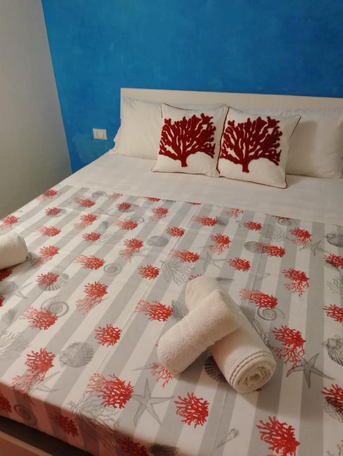 קאסטלמארה דל גולפו Casa Vacanza Raggio Di Sole מראה חיצוני תמונה