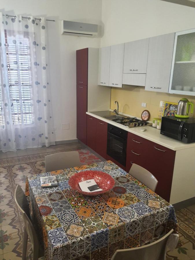 קאסטלמארה דל גולפו Casa Vacanza Raggio Di Sole מראה חיצוני תמונה