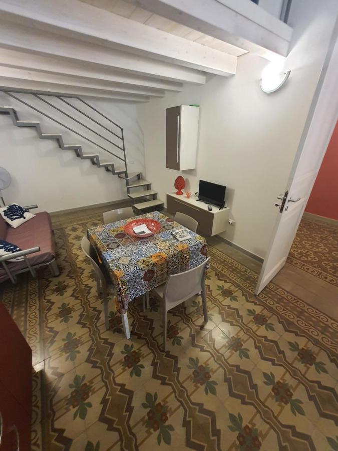 קאסטלמארה דל גולפו Casa Vacanza Raggio Di Sole מראה חיצוני תמונה